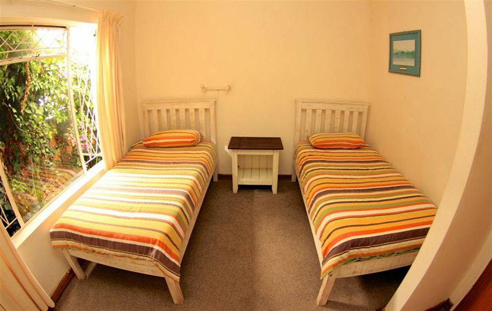 Jeffreys Bay Backpackers Hostel Buitenkant foto